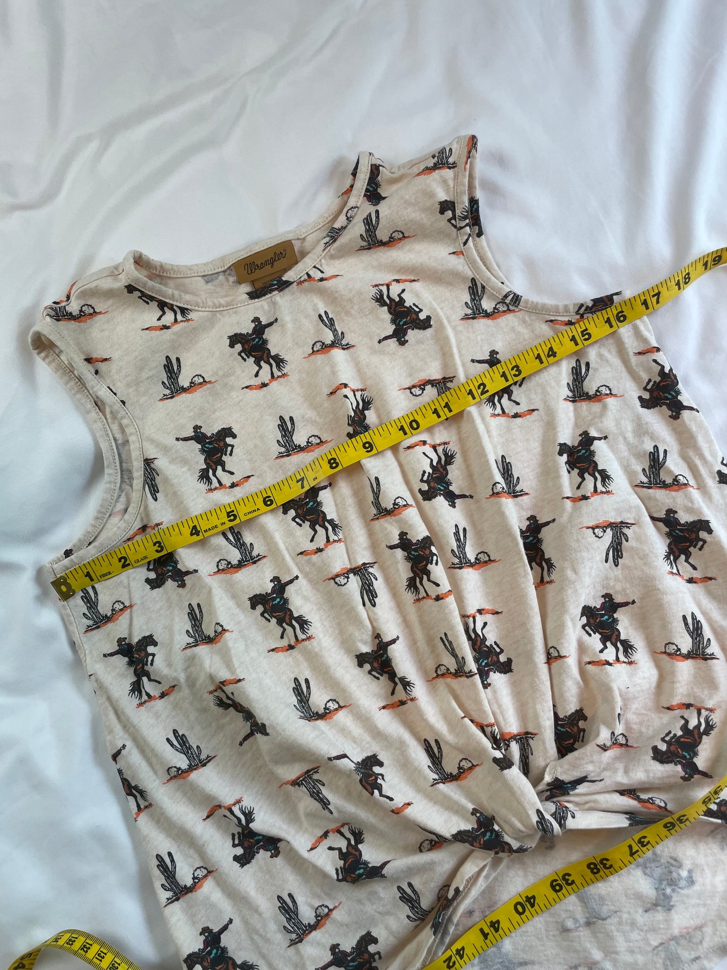 Wrangler Cowgirl Tank {Girl's XL}