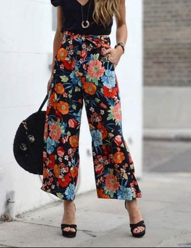 Zara Floral Wide Leg Cropped Pants {M}