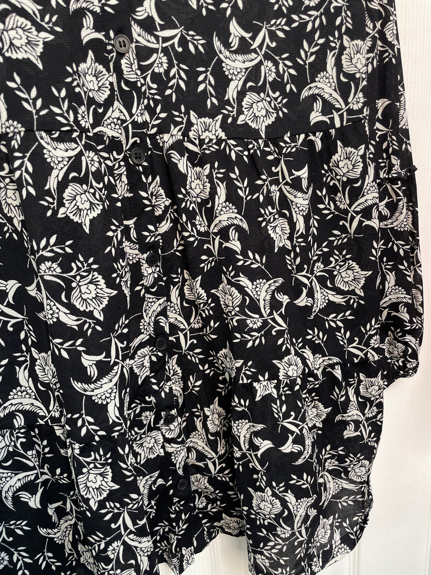 “First Baby Facebook Bundle” Blouse {M}