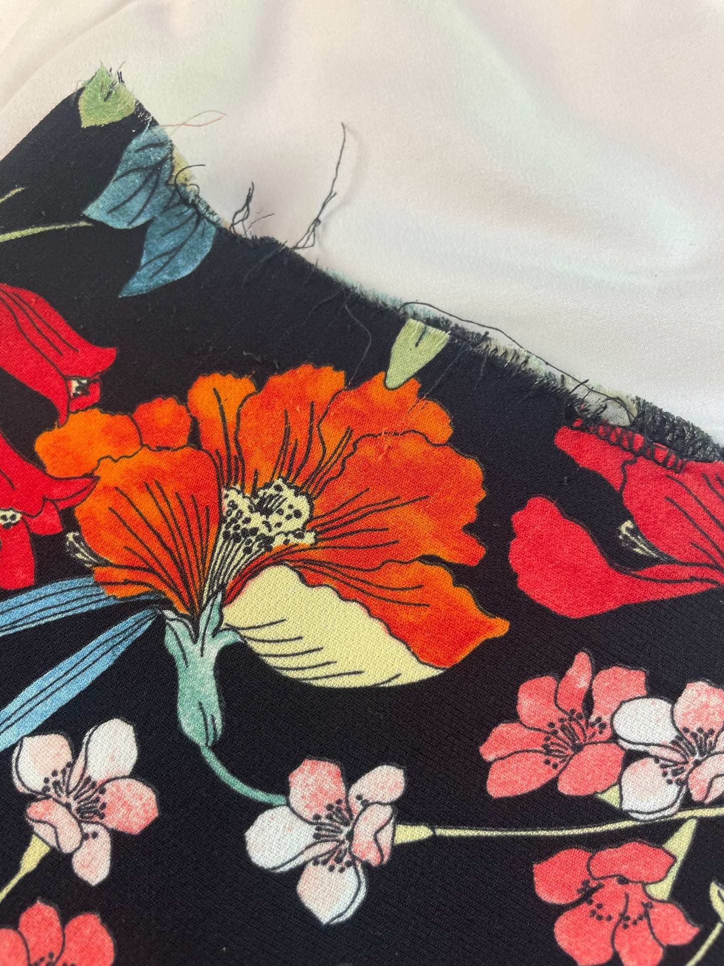 Zara Floral Wide Leg Cropped Pants {M}