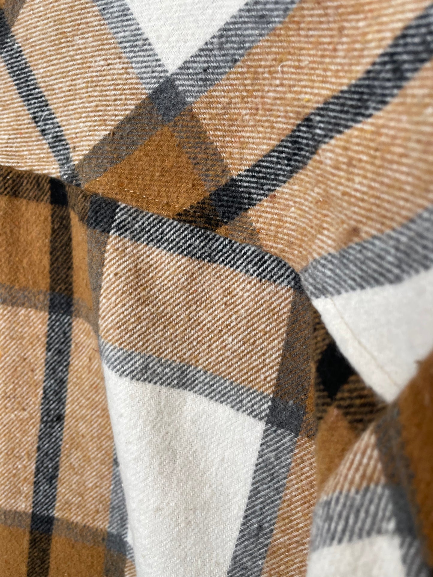 Plaid Tan and White Women's Shacket {S}