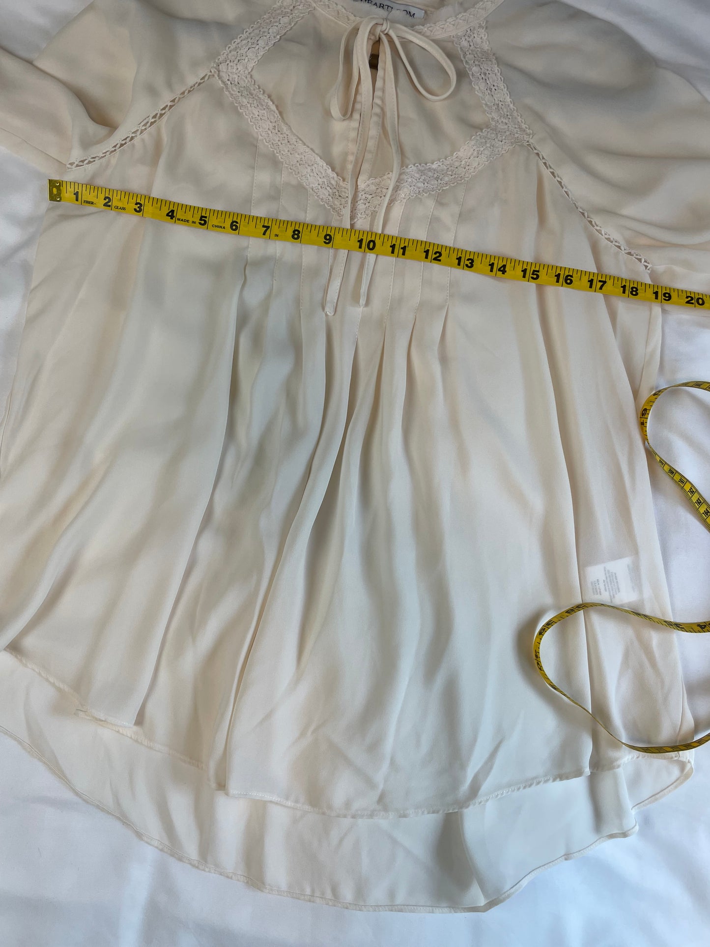 Heartloom Women's Boho Embroidered Cream Blouse {M}