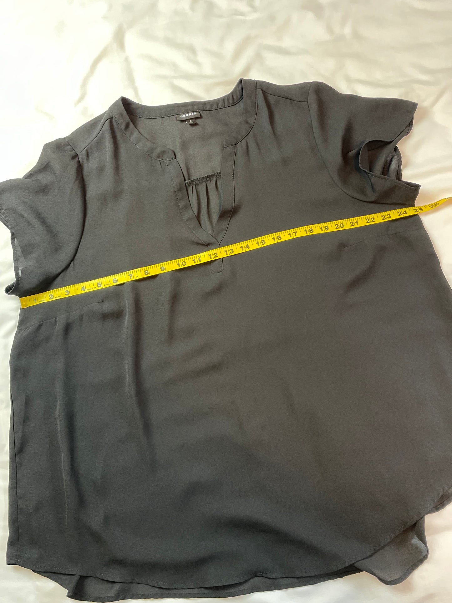 Torrid Black Short Sleeve Pullover Blouse {2XL}