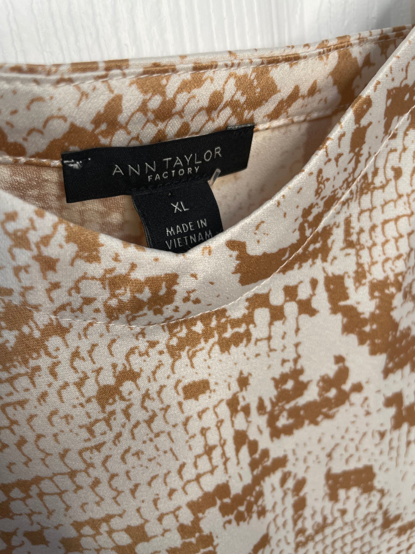 NWT | Ann Taylor Factory | Snake Print Cami {XL}