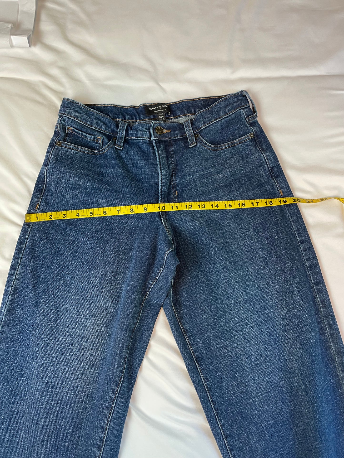 Banana Republic Factory Women’s Curvy Barrel Jean {Size 27}