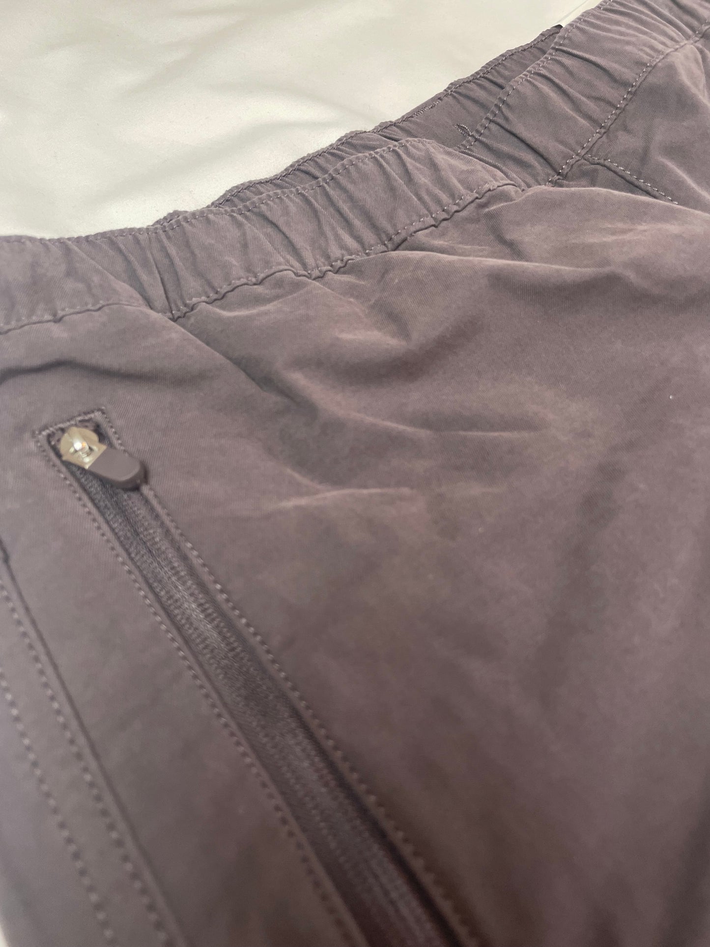 NWT | Eddie Bauer Aubergine Voyager Pull-On Pants {Size 10}