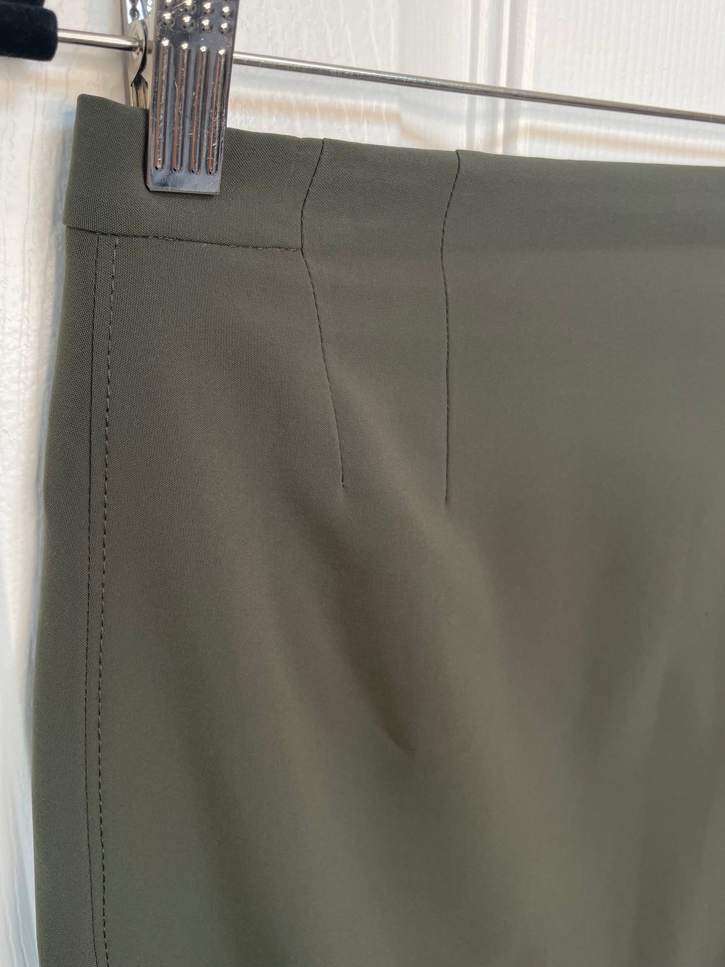 M.M. LaFleur | The Cobble Hill Skirt | Olive {Size 8}