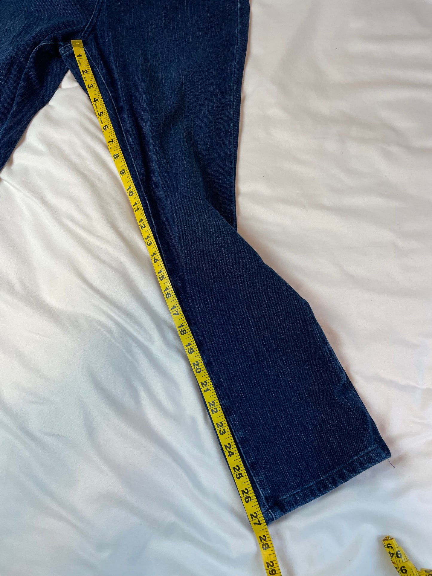 QVC Belle by Kim Gravel Petite Flexibelle Straight Jean {Size 8 Petite}