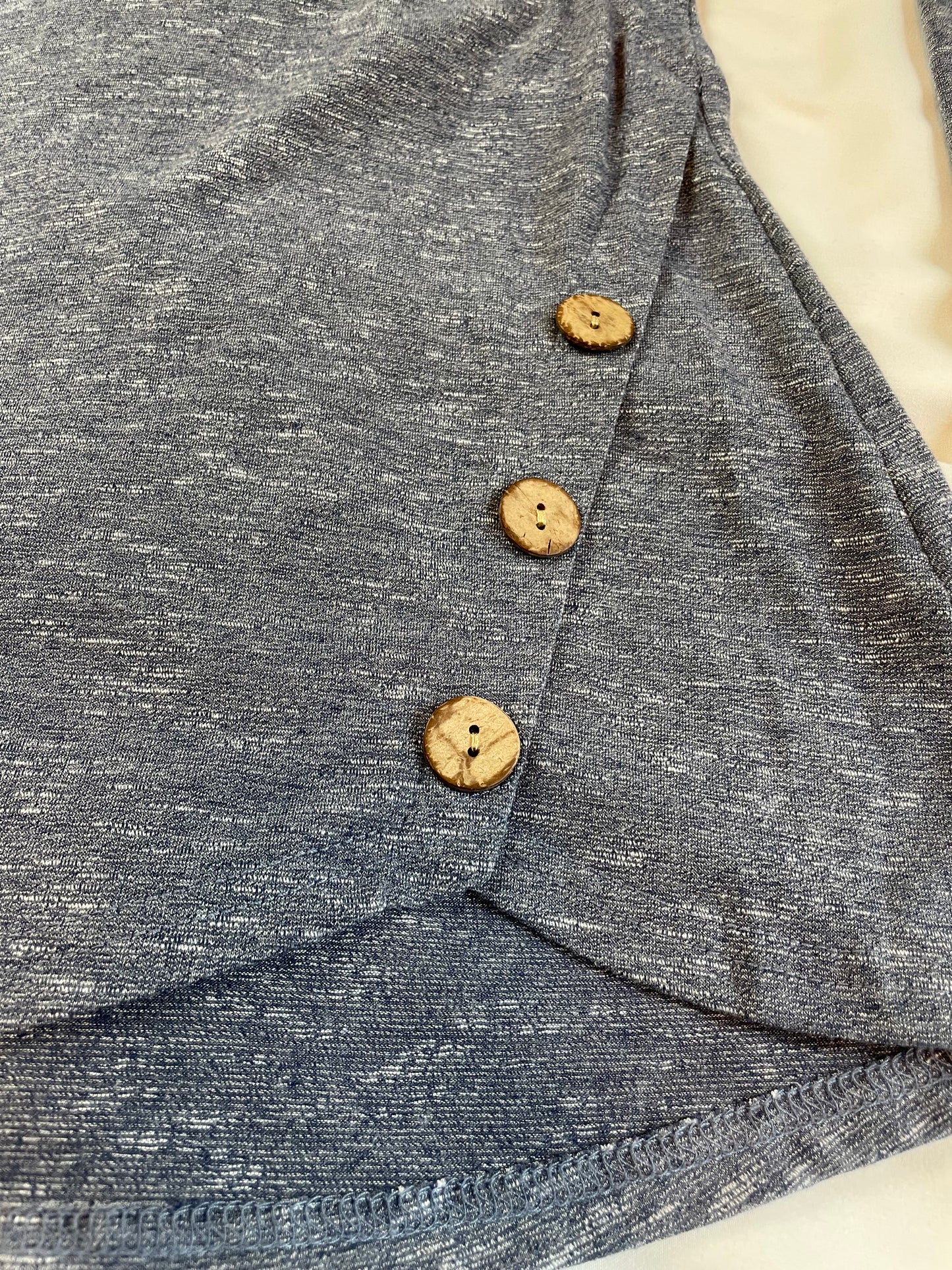Long Sleeve Nursing and Maternity Shirt {S}