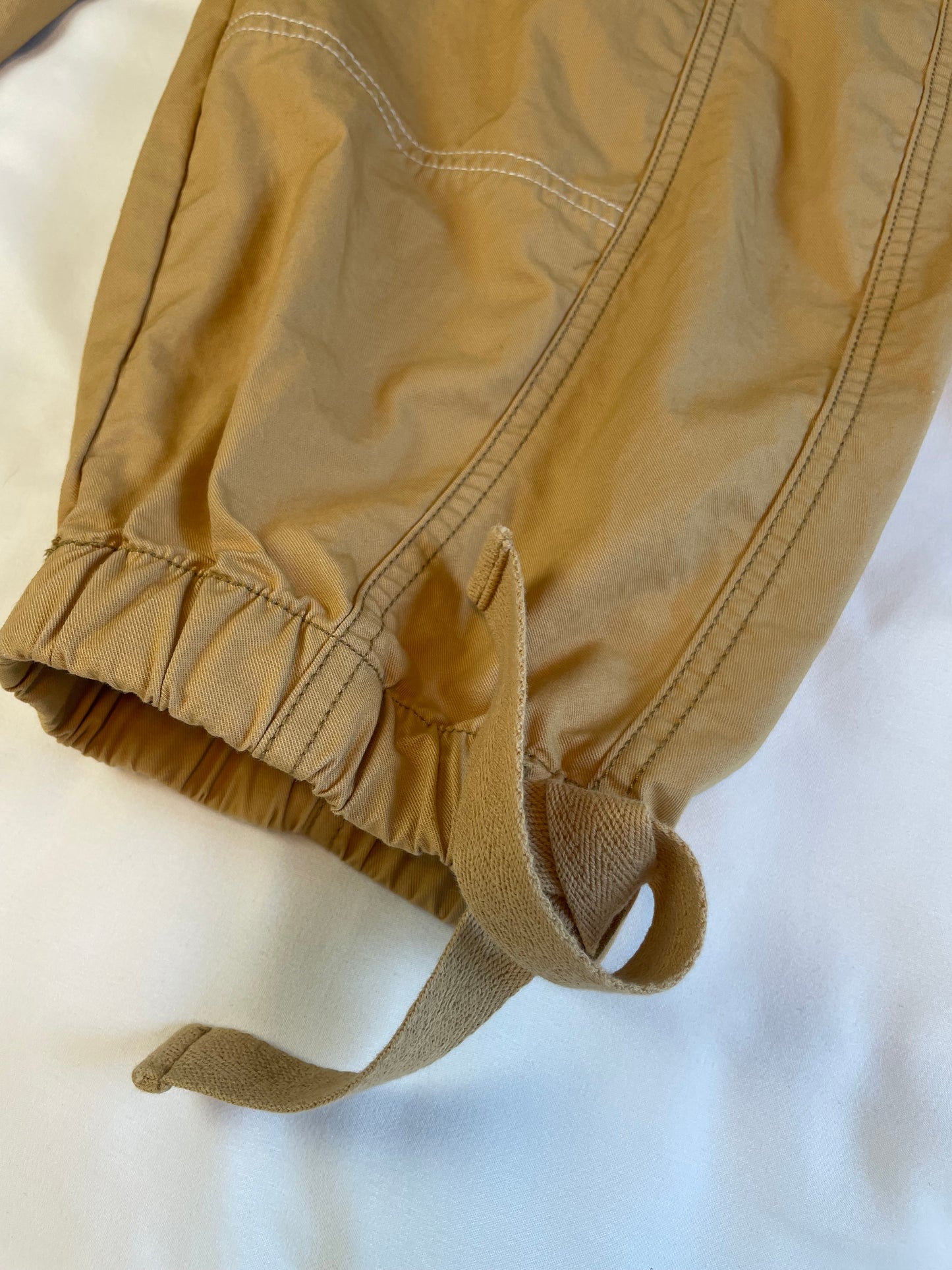 Urban Outfitters | KIMCHI BLUE | Deena Utility Capri Pant {XS}