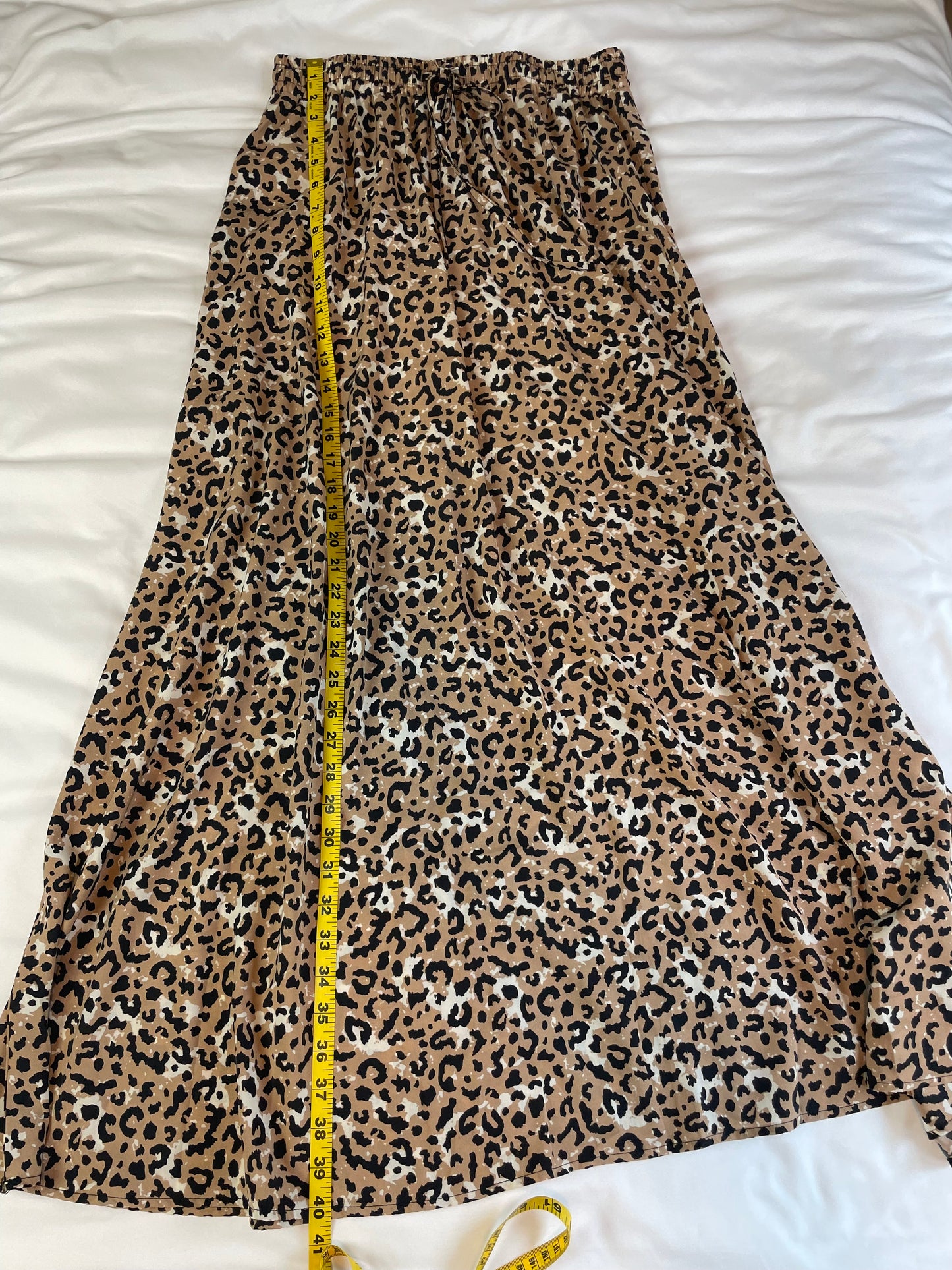 Leopard Print Maxi Skirt {M}