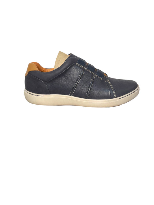 Clarks | Women’s Nalle Ease Navy Leather Sneaker {Size 11 WIDE}