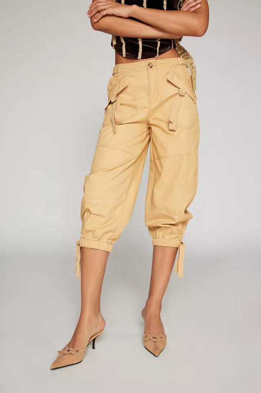 Urban Outfitters | KIMCHI BLUE | Deena Utility Capri Pant {XS}
