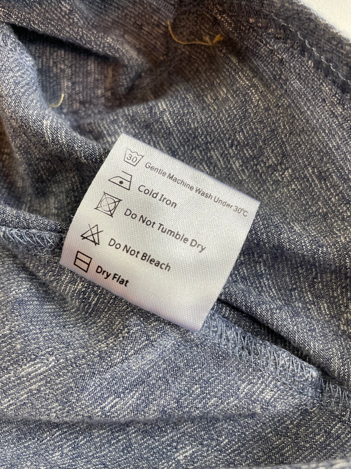 Long Sleeve Nursing and Maternity Shirt {S}
