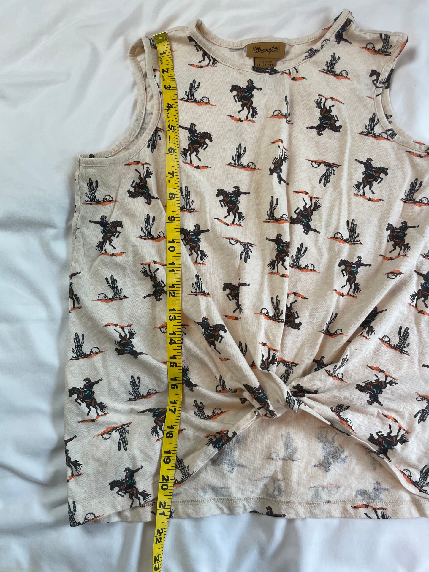 Wrangler Cowgirl Tank {Girl's XL}