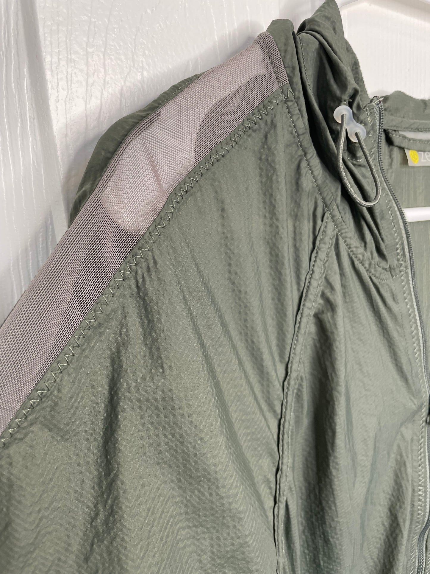 Zella Fresh Air Hooded Lightweight Nylon Jacket {S}