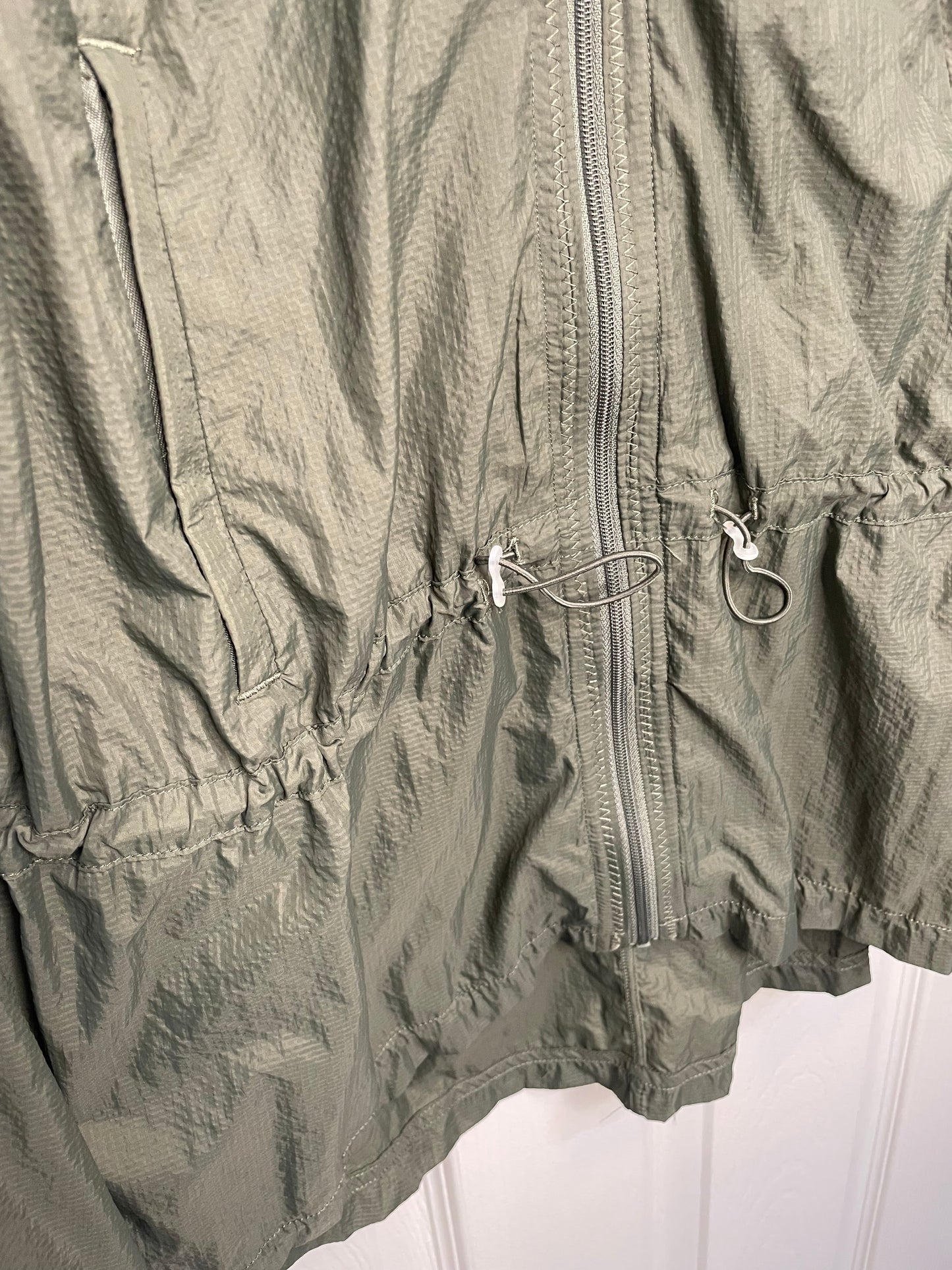 Zella Fresh Air Hooded Lightweight Nylon Jacket {S}