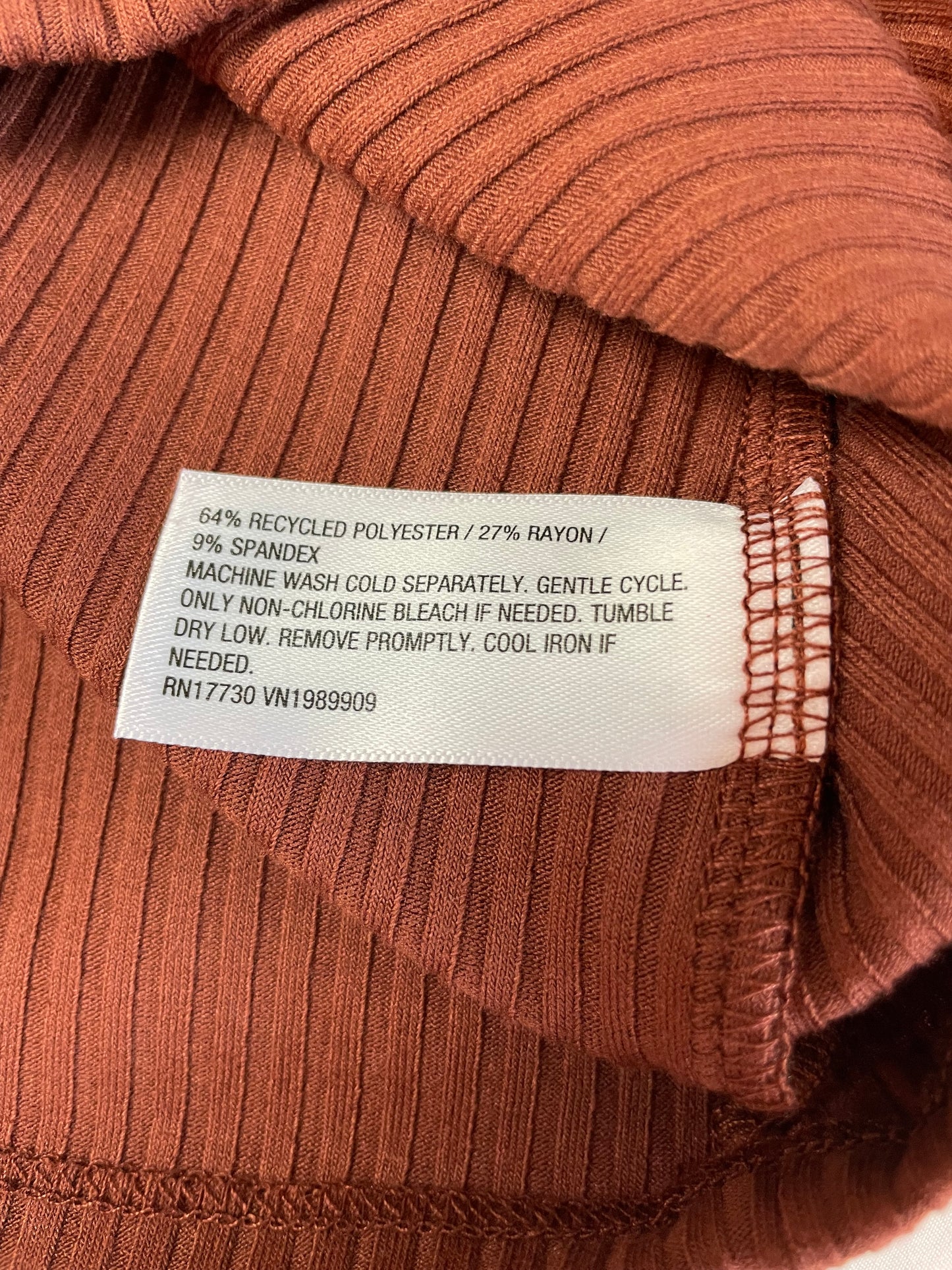 NWT | A New Day | Rust Off-Shoulder Ribbed Top {M}