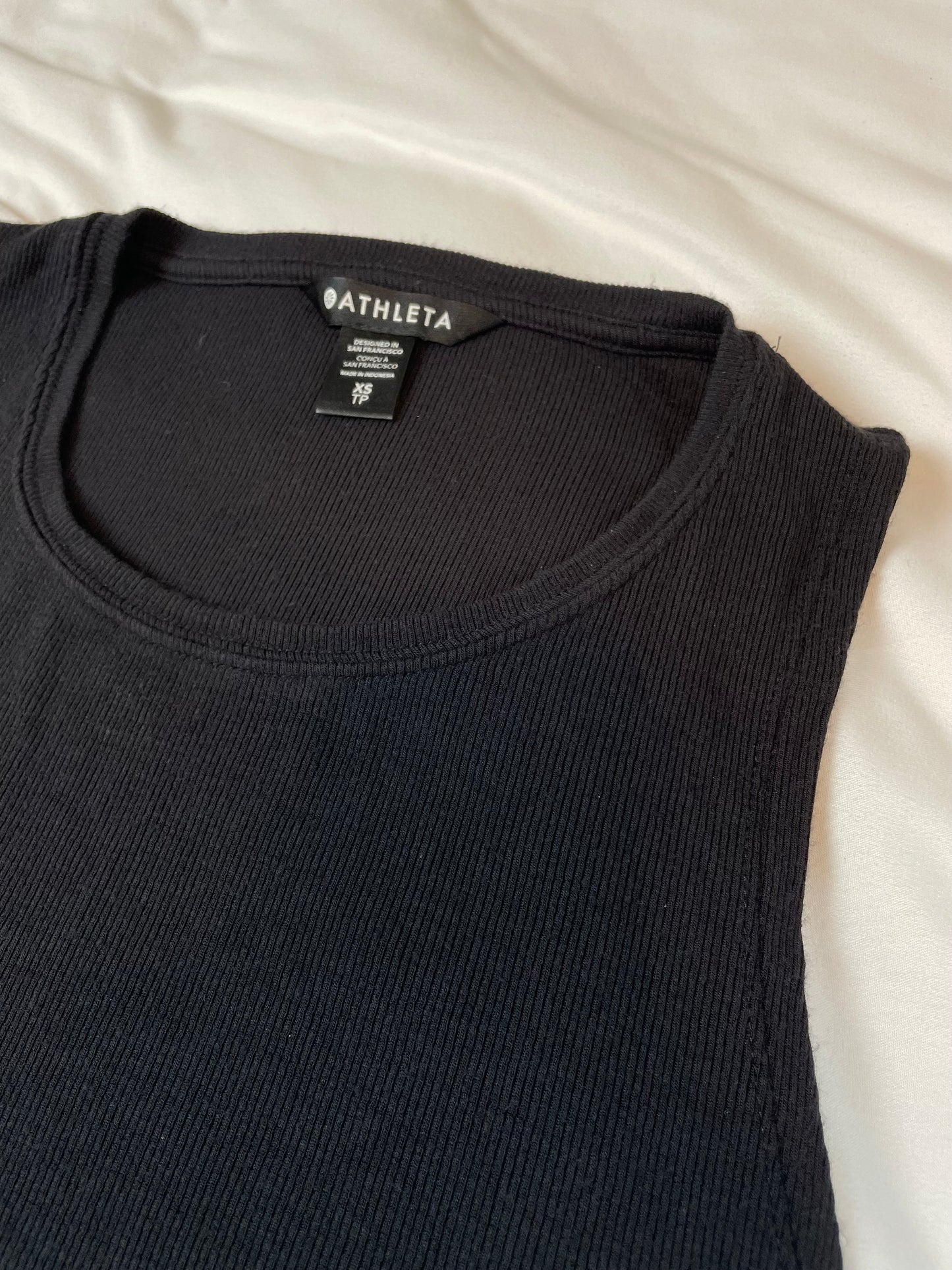 Athleta Women's Black Ribbed Tank Top {XS}