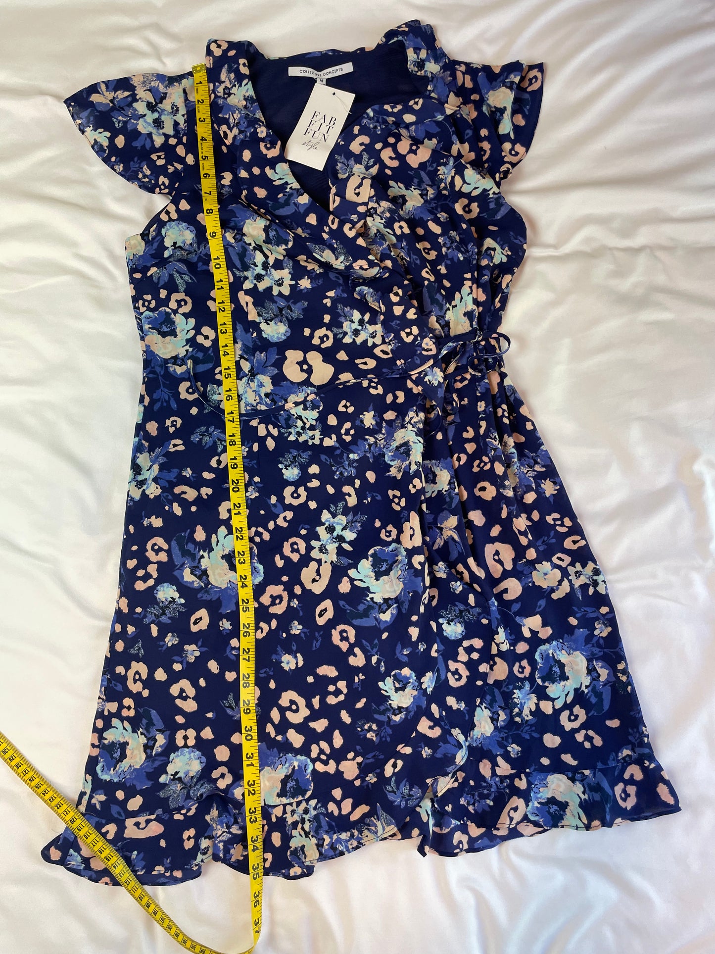 NWT Navy Floral Wrap Dress with Flutter Sleeves {M}